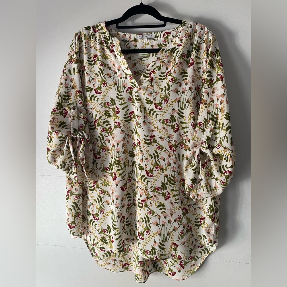 Chaus Cream Floral Print Roll-Sleeve Blouse